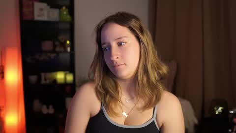 Snapshot of pimkietits chatting on 25, 3, 2026 PimkieTits online show from 25, 3, 2026