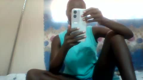 Snapshot of pinah1997 chatting on 5, 2, 2025 pinah1997 online show from 5, 2, 2025