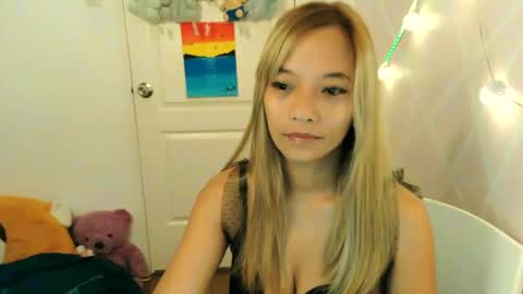 pinay beauty14 online show from 8, 2, 2025