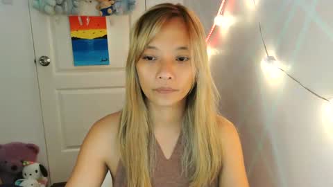 pinay beauty14 online show from 16, 2, 2025