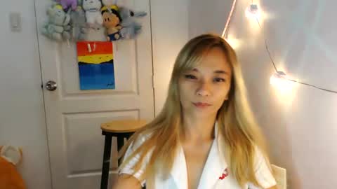 pinay beauty14 online show from 28, 2, 2025