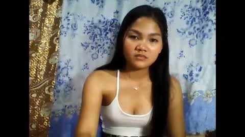 Snapshot of pinay_just18th chatting on 4, 2, 2026 pinay_just18th online show from 4, 2, 2026