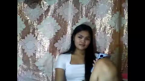 Snapshot of pinay_just18th chatting on 8, 3, 2026 pinay_just18th online show from 8, 3, 2026