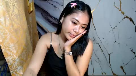 Snapshot of pinay_shinexxx chatting on 2, 8, 2026 pinay_shinexxx online show from 2, 8, 2026
