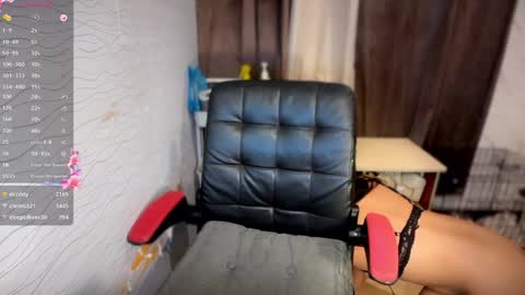 Snapshot of pinaycandice chatting on 16, 11, 2025 pinaycandice online show from 16, 11, 2025