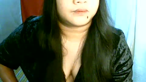 Snapshot of pinayjona chatting on 4, 7, 2026 pinayjona online show from 4, 7, 2026