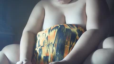 Snapshot of pinaysweet_couple chatting on 17, 12, 2025 pinaysweet_couple online show from 17, 12, 2025