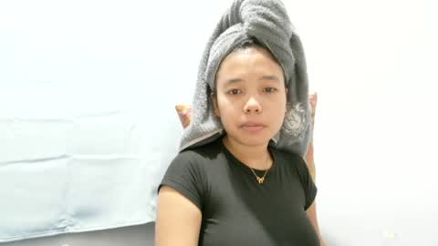 Snapshot of pinaysweetgirl_19 chatting on 24, 6, 2026 pinaysweetgirl_19 online show from 24, 6, 2026