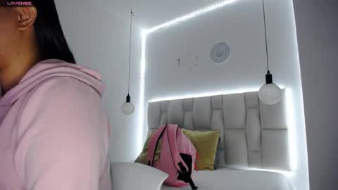 tiffany online show from 16, 2, 2025