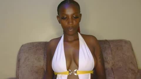 pink_cushy online show from 10, 3, 2026