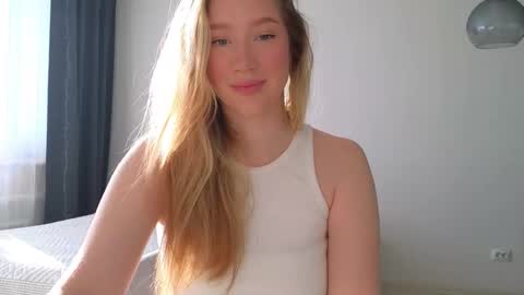 Snapshot of pink_rosee_ chatting on 16, 10, 2025   online show from 16, 10, 2025