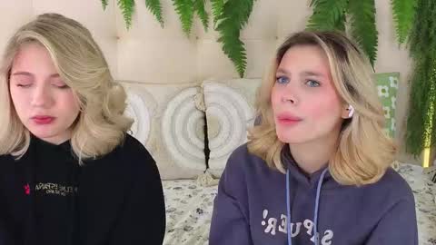 Snapshot of pinkadele chatting on 30, 10, 2025 Adele online show from 30, 10, 2025