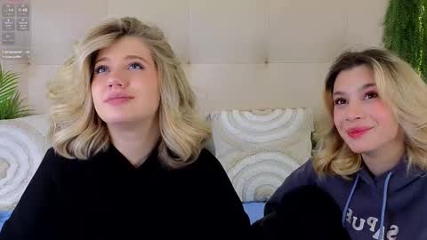 Snapshot of pinkadele chatting on 13, 11, 2025 Adele online show from 13, 11, 2025