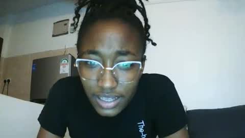 Snapshot of pinkaura_ chatting on 7, 2, 2026 PinkyAura online show from 7, 2, 2026