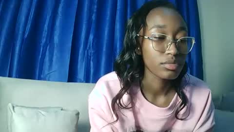 Snapshot of pinkaura_ chatting on 24, 5, 2026 PinkyAura online show from 24, 5, 2026