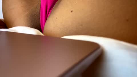 Pink Camerra online show from 2, 2, 2025