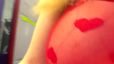 pinkcandi333 online show from 10, 2, 2026