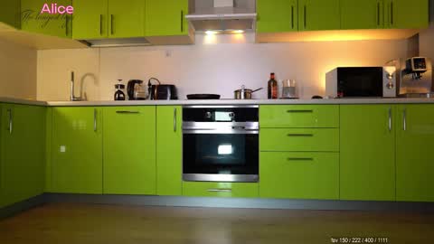 Alice   online show from 30, 11, 2025