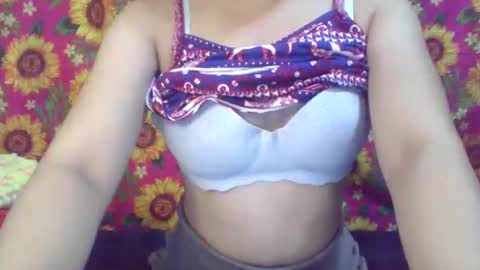 Snapshot of pinkish_shine chatting on 7, 2, 2025 Hi  its me shine  online show from 7, 2, 2025