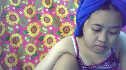 Snapshot of pinkish_shine chatting on 8, 2, 2025 Hi  its me shine  online show from 8, 2, 2025