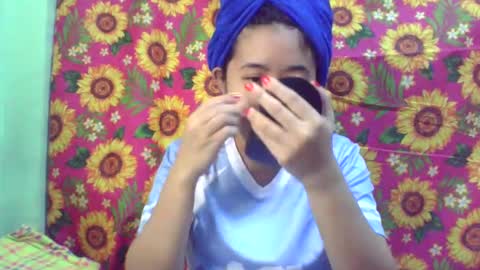 Snapshot of pinkish_shine chatting on 11, 2, 2025 Hi  its me shine  online show from 11, 2, 2025