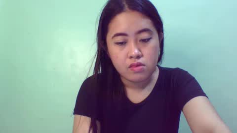 Snapshot of pinkish_shine chatting on 12, 2, 2025 Hi  its me shine  online show from 12, 2, 2025