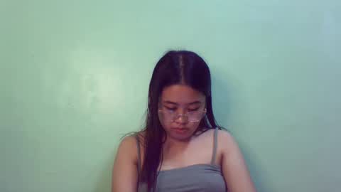 Snapshot of pinkish_shine chatting on 13, 2, 2025 Hi  its me shine  online show from 13, 2, 2025