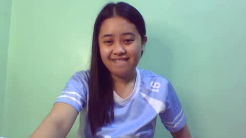 Snapshot of pinkish_shine chatting on 23, 2, 2025 Hi  its me shine  online show from 23, 2, 2025
