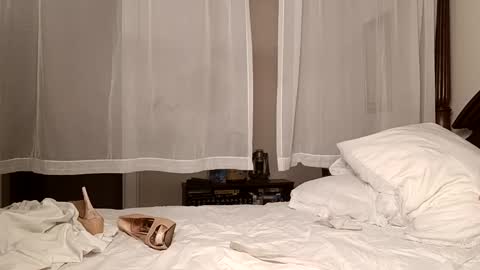 Snapshot of pinkpillbambi chatting on 8, 11, 2025 pinkpillbambi online show from 8, 11, 2025