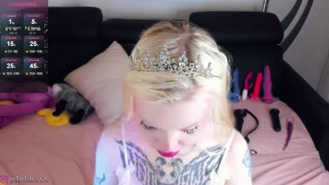 Snapshot of pinkslobber chatting on 29, 1, 2025 Helen Goat online show from 29, 1, 2025