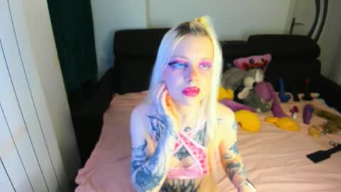 Helen Goat online show from 14, 1, 2026