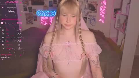 pinkvenom_ online show from 5, 10, 2025