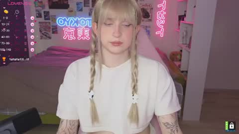 pinkvenom_ online show from 7, 8, 2026