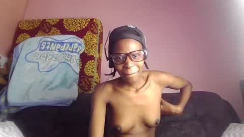 pinky_cockoo online show from 20, 7, 2026