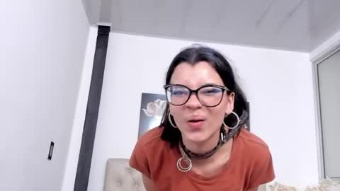 pinky_f00x online show from 23, 7, 2026