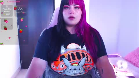 Pau online show from 15, 2, 2025