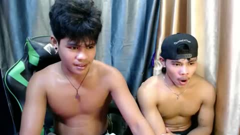 pinoy_fuckboy69 online show from 29, 4, 2026