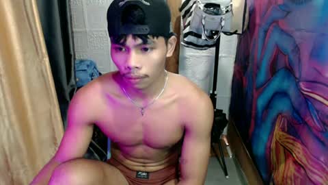 pinoy_fuckboy69 online show from 24, 6, 2026