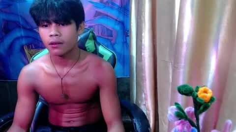 Snapshot of pinoy_shyboy69 chatting on 19, 3, 2026 pinoy_shyboy69 online show from 19, 3, 2026