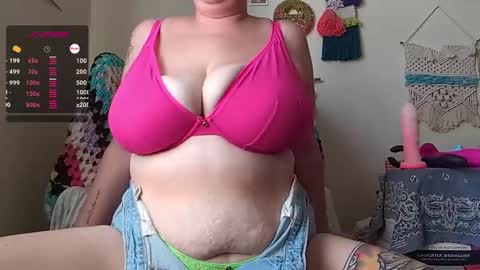 Em online show from 15, 12, 2024