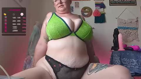 Em online show from 12, 2, 2025