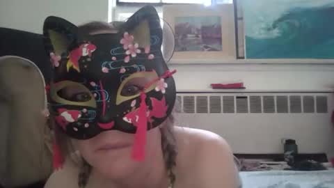 Snapshot of pixiecunt chatting on 13, 4, 2026 pixiecunt online show from 13, 4, 2026