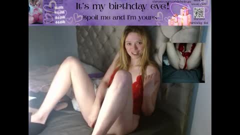 pixiehole4u online show from 1, 12, 2025