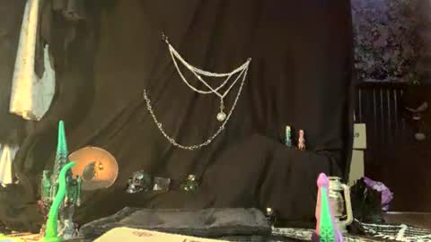 pixiemossball online show from 30, 7, 2026
