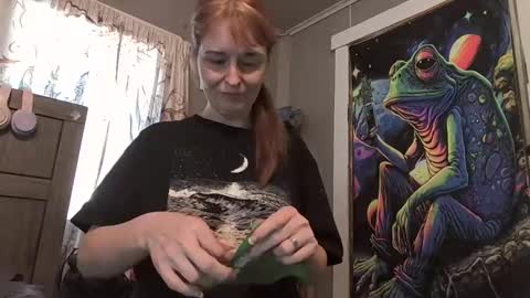 Snapshot of pizzedwife chatting on 22, 3, 2026 pizzedwife online show from 22, 3, 2026