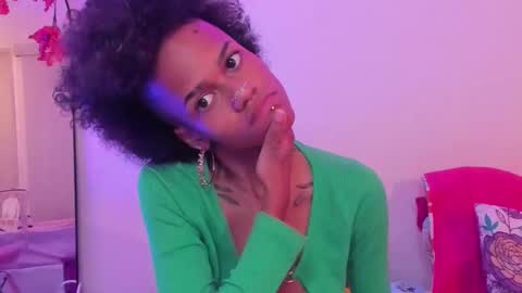 Snapshot of planetfantasy1 chatting on 22, 10, 2025 Venus Vee Cutie online show from 22, 10, 2025