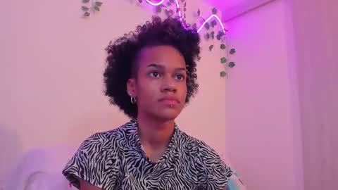 Snapshot of planetfantasy1 chatting on 4, 11, 2025 Venus Vee Cutie online show from 4, 11, 2025