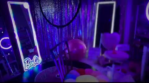 Snapshot of plasticfuckdoll chatting on 1, 1, 2025 Dumb bimbo fuck doll online show from 1, 1, 2025