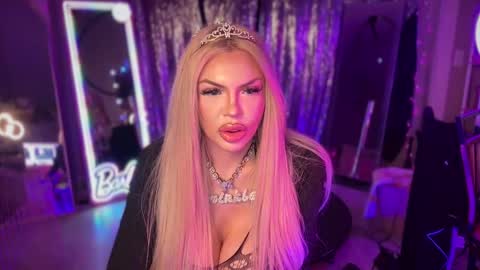 Snapshot of plasticfuckdoll chatting on 18, 1, 2025 Dumb bimbo fuck doll online show from 18, 1, 2025