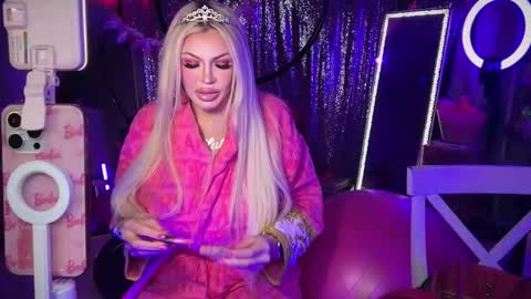 Snapshot of plasticfuckdoll chatting on 1, 3, 2026 Dumb bimbo fuck doll online show from 1, 3, 2026